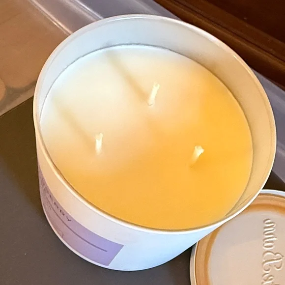 White Barn Wildberry & Ube Candle - Cream and Purple - Picture 3 of 3